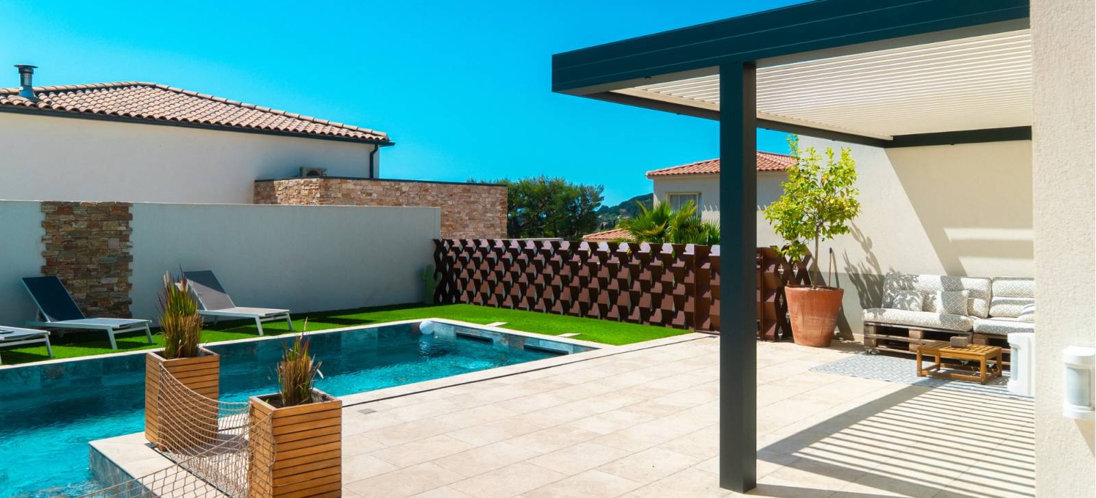 poteau déporté pergola niort