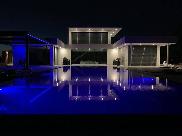 Quel est le meilleur éclairage pour ma Pergola Bioclimatique en aluminium ?