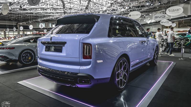 plateforme lumineuse pour voiture 