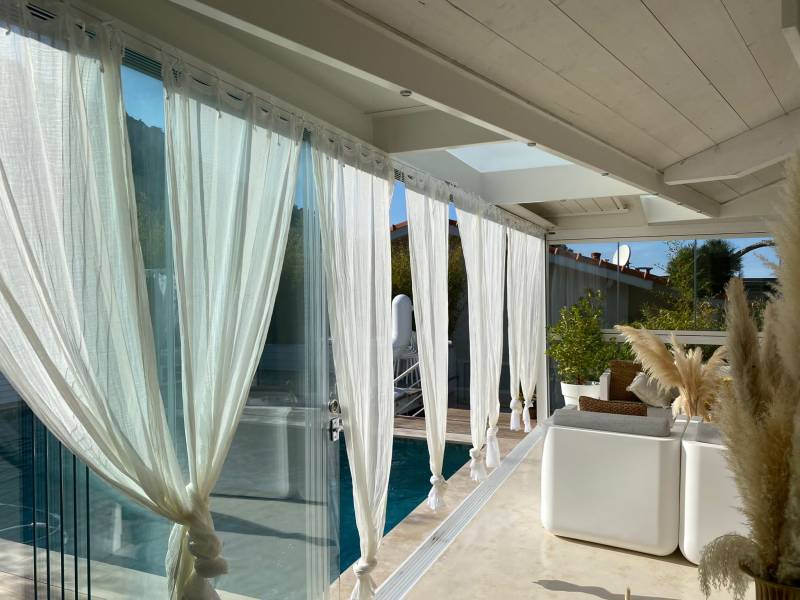 Rideaux de verre pour pergola bioclimatique 