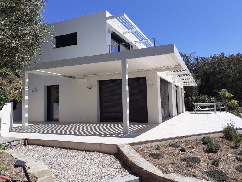 Pergola Bioclimatique blanche 