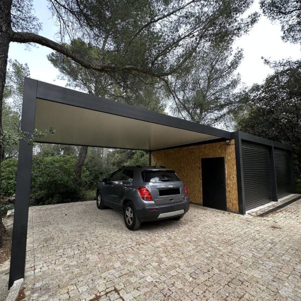 Passez nous voir pour explorer les nombreux accessoires et options de personnalisation qui vous aideront à concevoir l'abri véhicules de vos rêves à Thouars